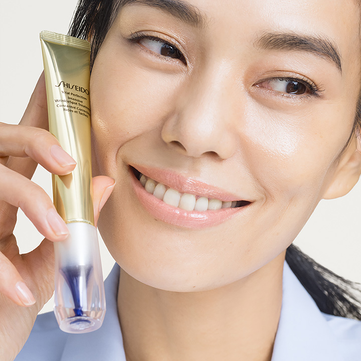 Deep Wrinkles & Dark Spots In Just 4 Weeks.*